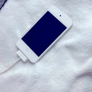 Apple Itouch 6th generation 8GB
